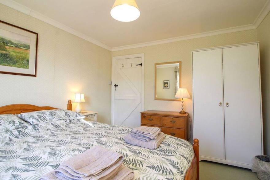2 bedroom accommodation in Manaccan