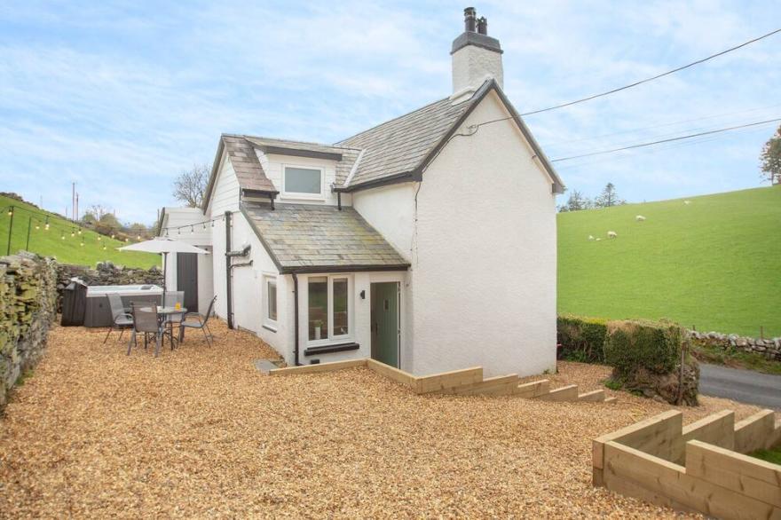 2 bedroom accommodation in Capel Garmon, near Betws-y-Coed
