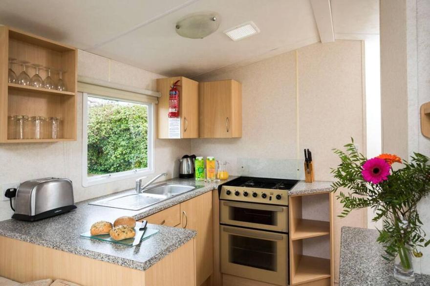 2 bedroom accommodation in Kinmel Bay, Rhyl