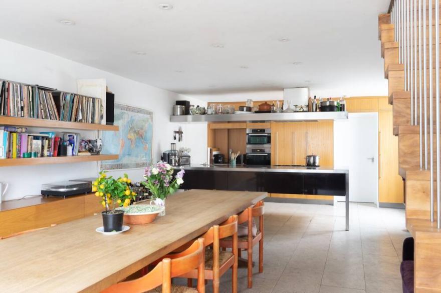 Lovely Chelsea 3 Bed House