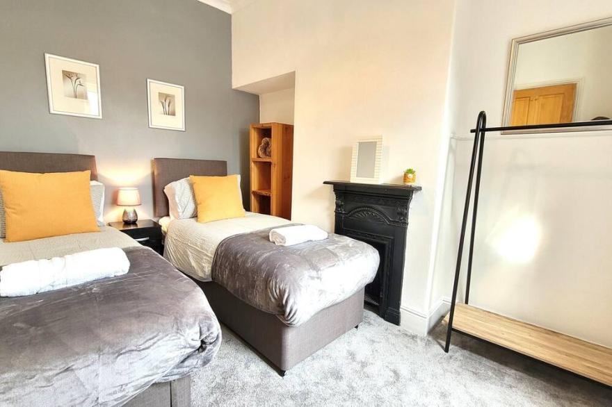 Colenso St - 2 bed by river & Bishy Road
