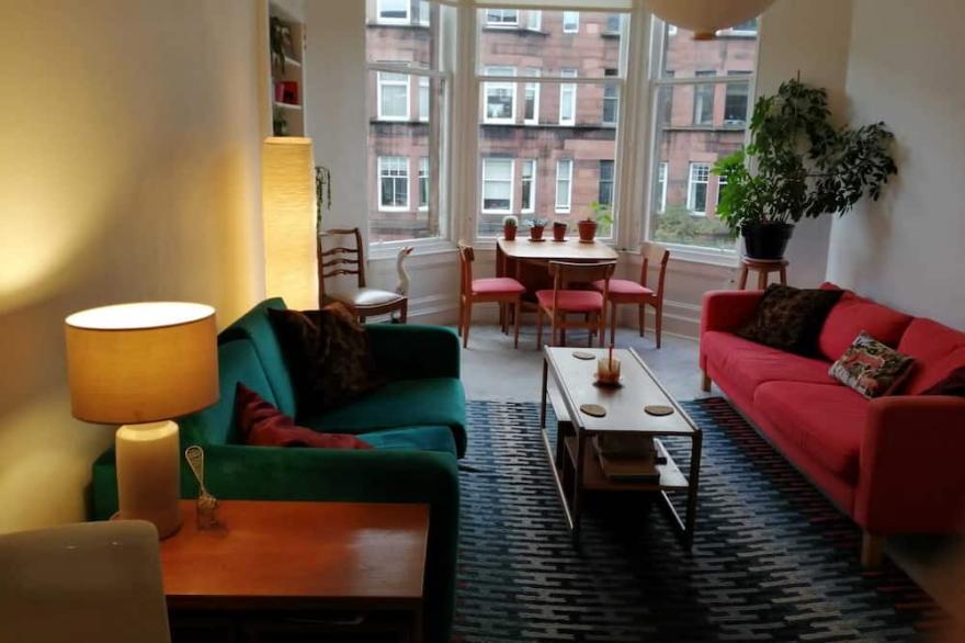 Stylish, comfortable 2 Bed apartment in Glasgow's West End
