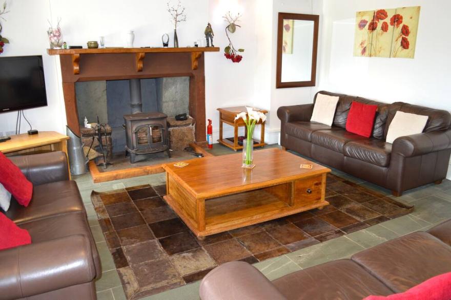 Secluded Eskdale Farmhouse for 10