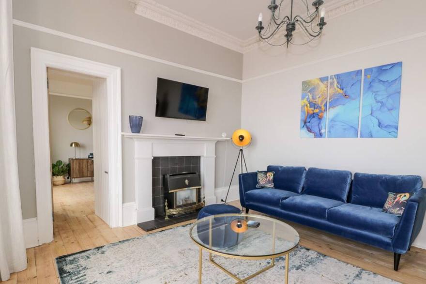 MARS HILL LOWER, family friendly, character holiday cottage in Dunoon
