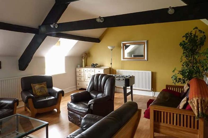 GULLS HATCH, family friendly, character holiday cottage in Allonby