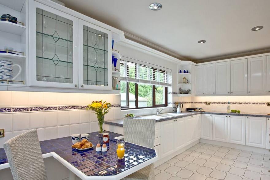 5 bedroom accommodation in Hewas Water, near St Austell
