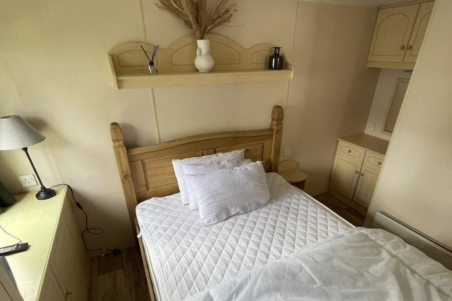 Impeccable 6 birth caravan, Southview,  Skegness