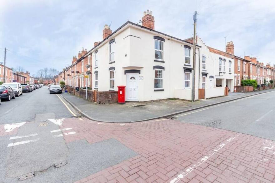Modern One Bedroom City Centre Apartment