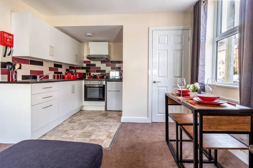Modern One Bedroom City Centre Apartment