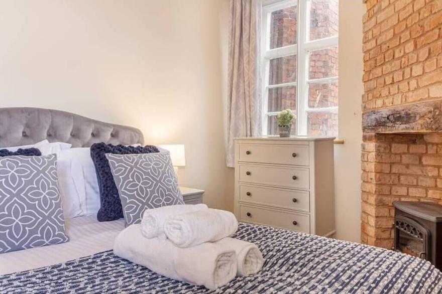 The Merchant House - 2 Bedroom Penthouse
