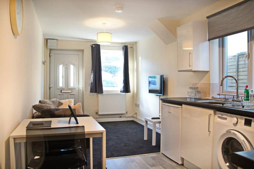 1 Bedroom Flat, Clacton-On-Sea