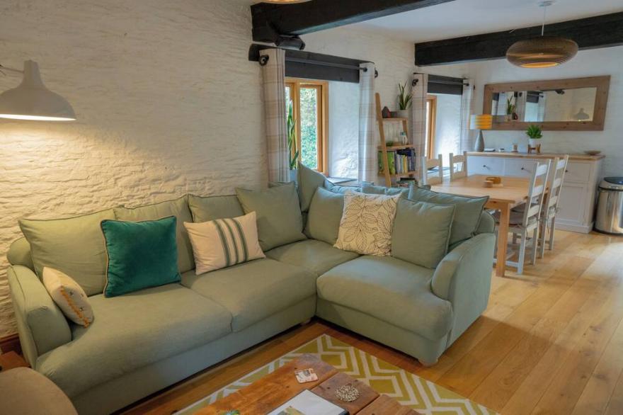 Hidden gem -19th Century Mill with separate annexe and gardens.