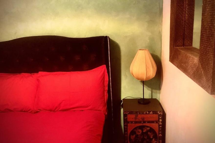 Orient House. Idyllic, self-contained, rural, sleeps 4
