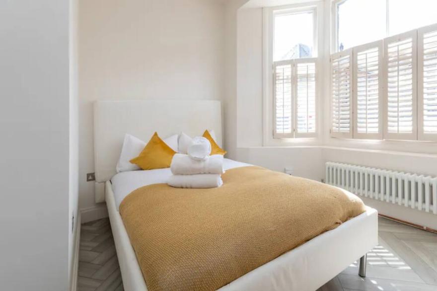 Stylish 3BD Maisonette with Garden in Homerton