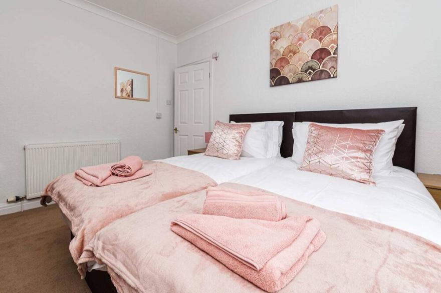 Connaught Place | 4 Bedrooms Parking Contractors