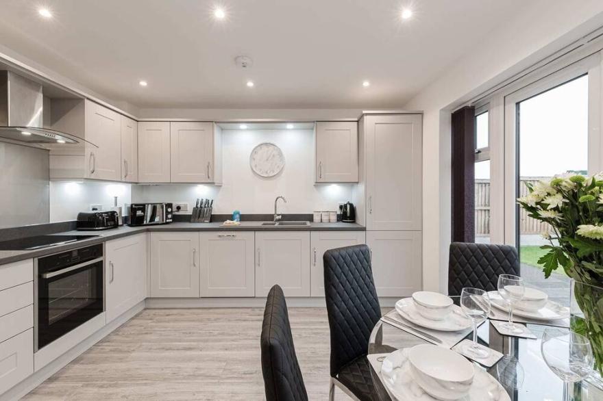 Tannery House | 3 Bedrooms, Parking, Wi-Fi