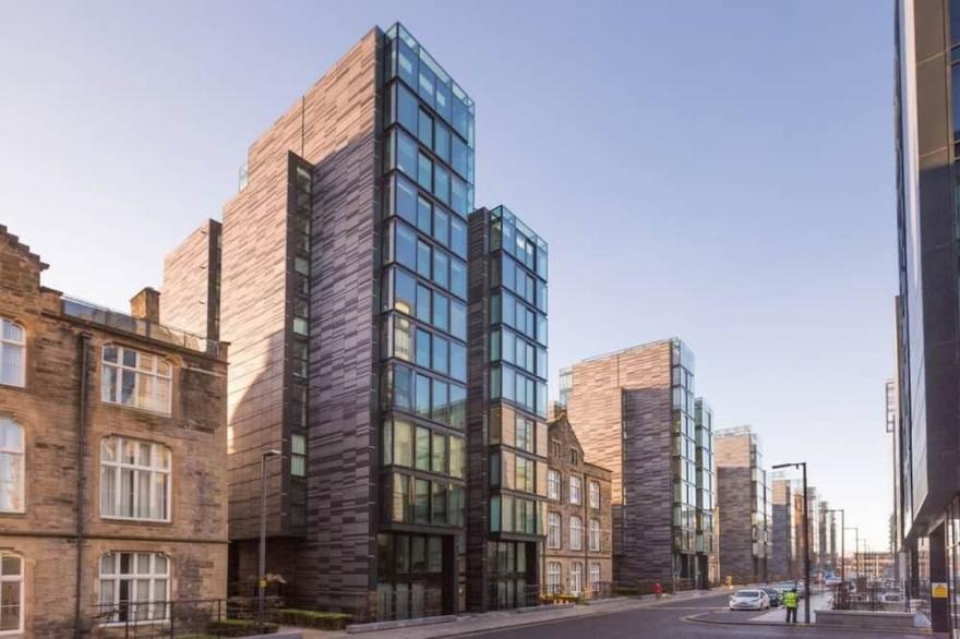ALTIDO Fantastic 1-bed flat w/ parking