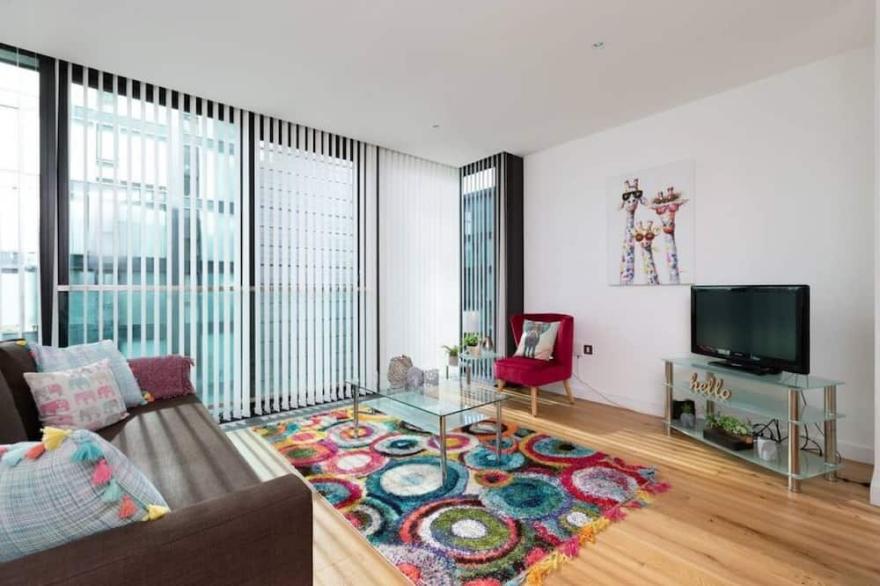 ALTIDO Fantastic 1-bed flat w/ parking