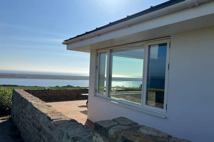 Coastguards Retreat - Luxury, coastal, sea views