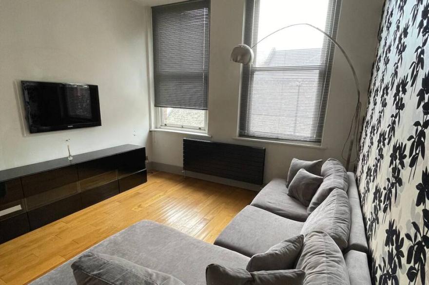 Stylish 1BD Flat - 1 Min from Bethnal Green