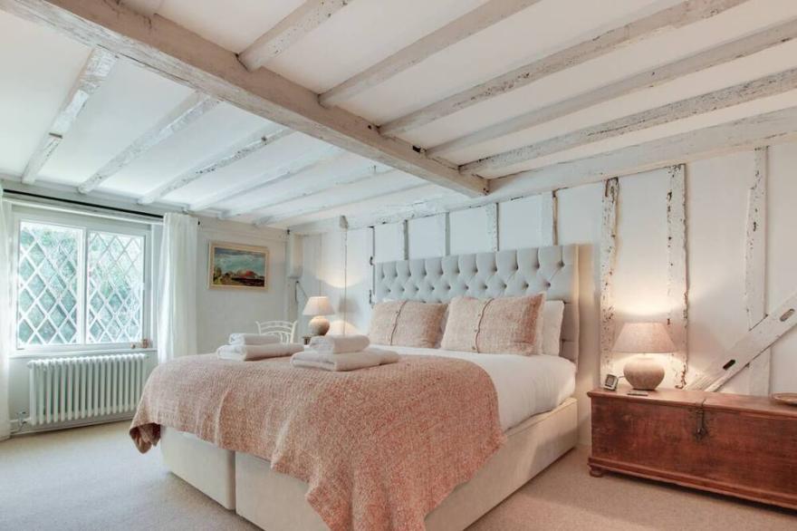 Corner Cottage - Kent