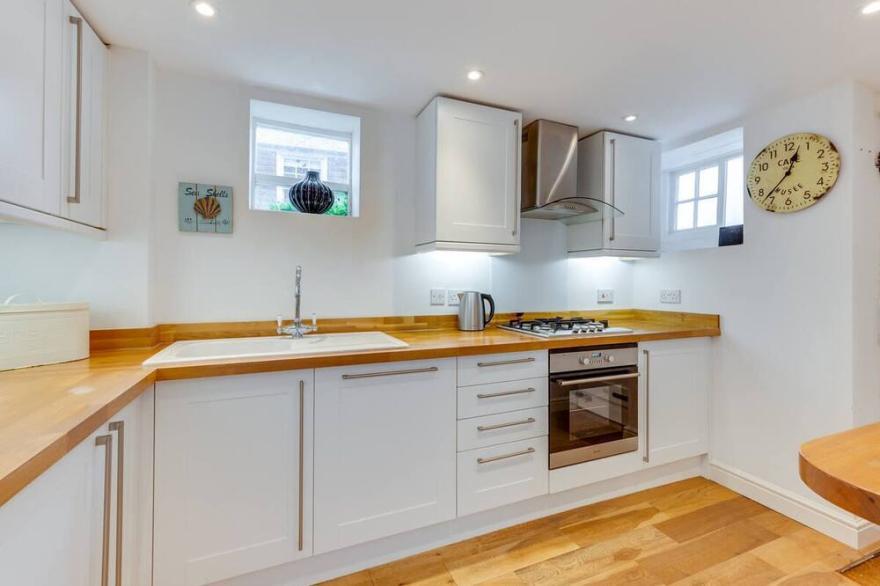 Nelson Cottage in the beautiful Deal
