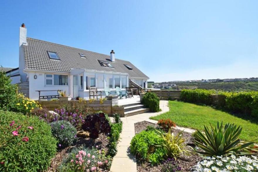 Dramatic sea views along North Coast of Cornwall towards St Ives