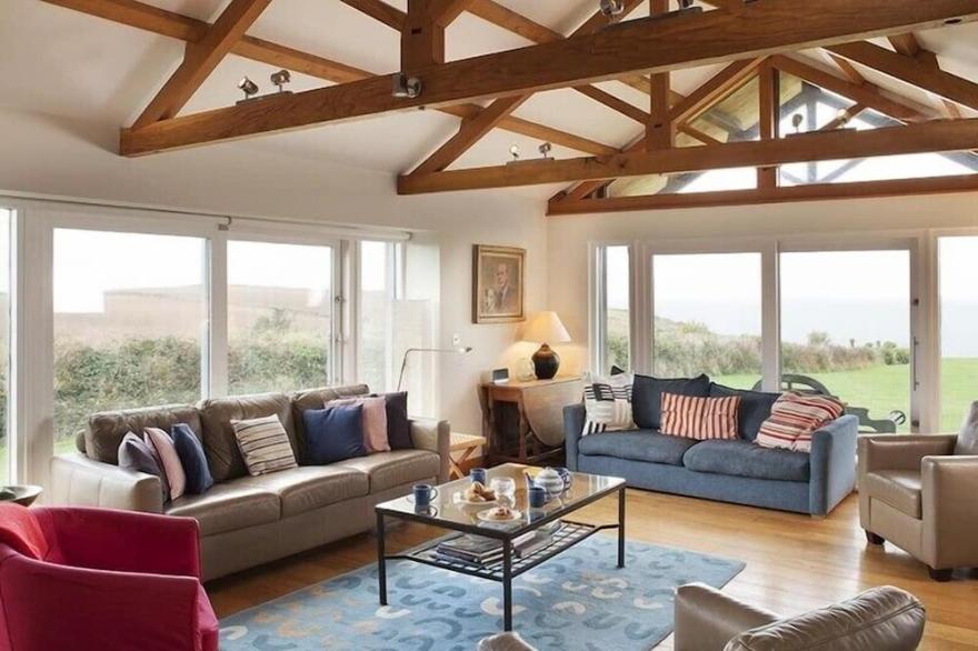 OSSCO, pet friendly in Polzeath