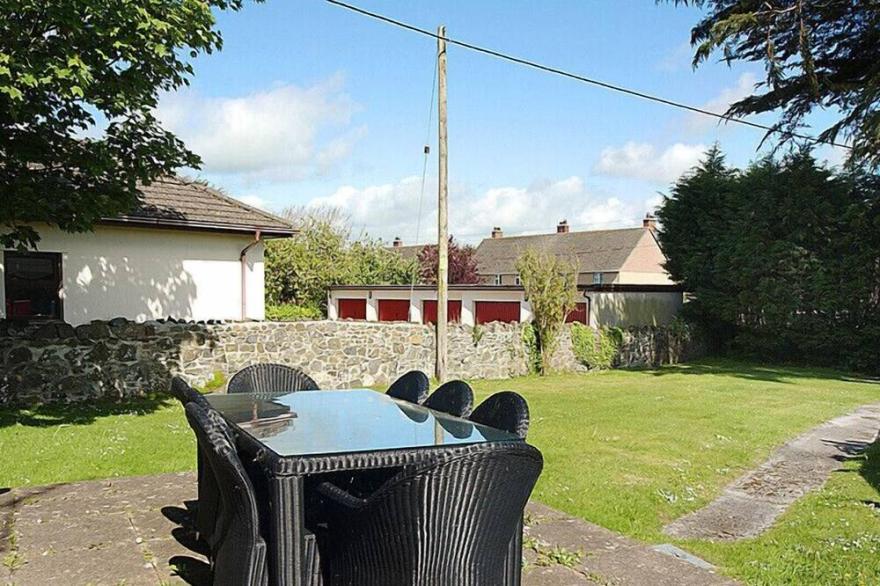 MUSTERS, pet friendly in Rock