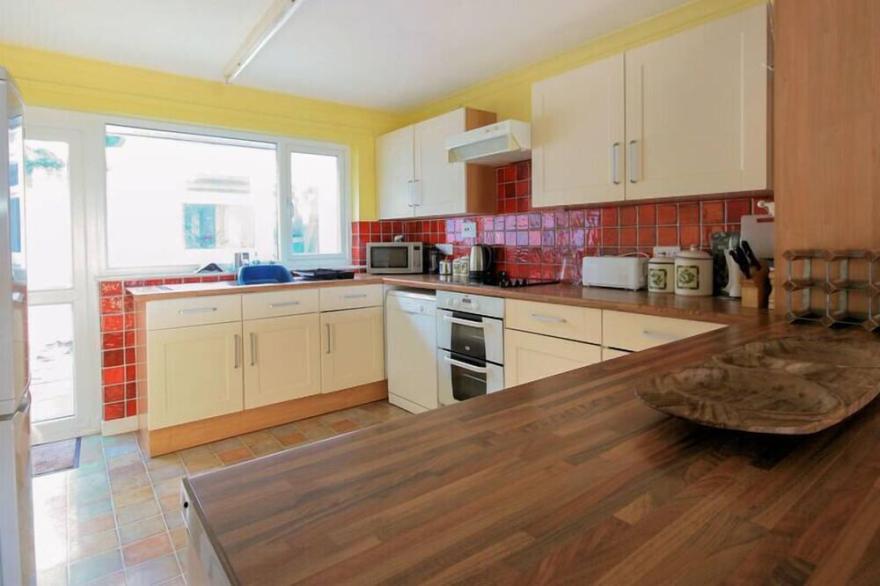 STRADAV, family friendly, with a garden in Polzeath