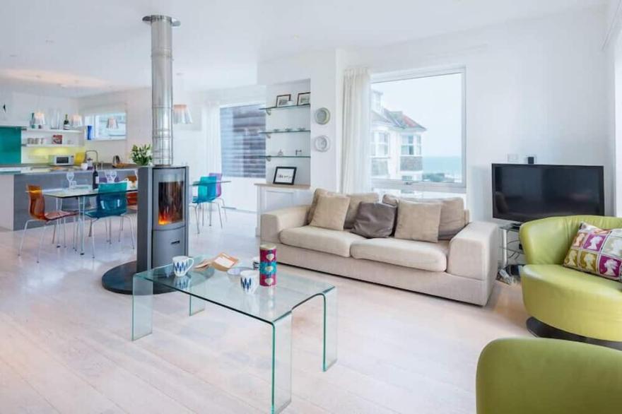 STEPPER POINT, pet friendly, with a garden in Polzeath