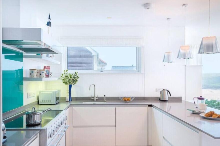STEPPER POINT, pet friendly, with a garden in Polzeath