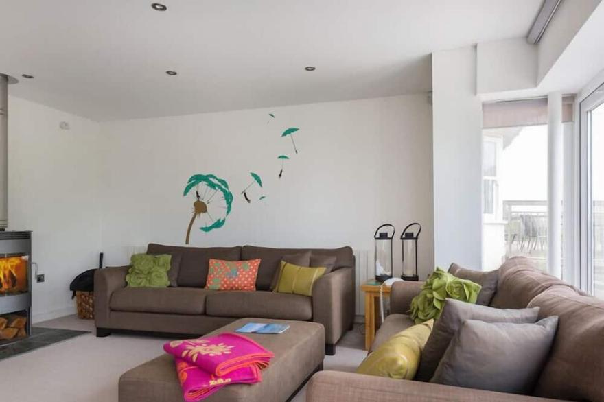 THE WRENS, family friendly, with a garden in Polzeath