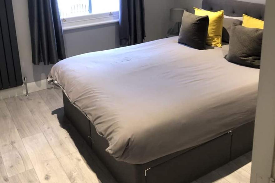 Very Very Central City Apartment