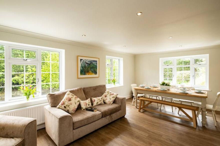 SAMPHIRE, pet friendly, with open fire in Rock