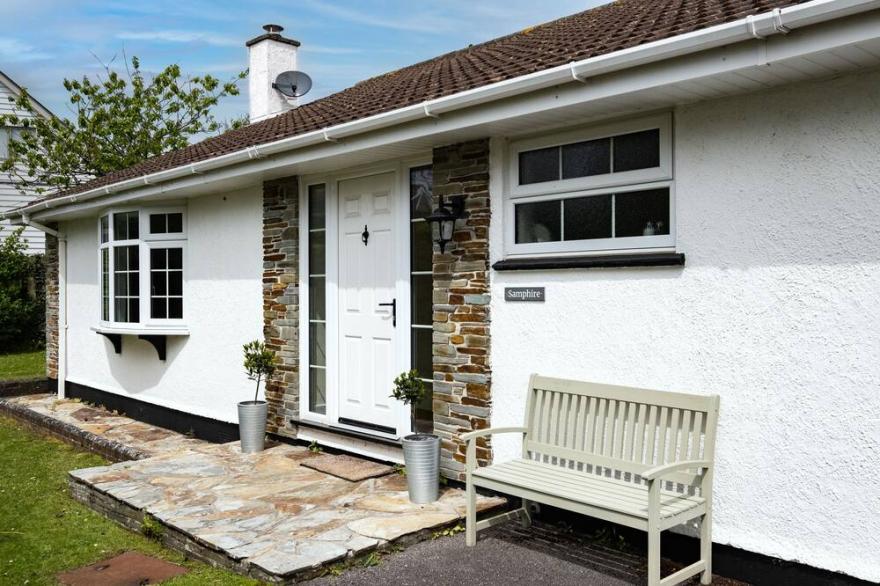 SAMPHIRE, pet friendly, with open fire in Rock