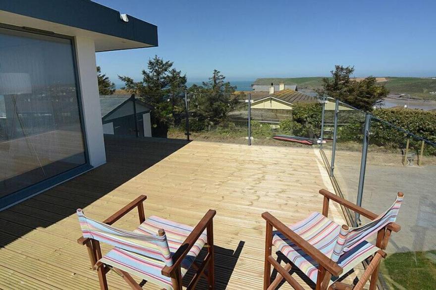 THE CREST, family friendly, with a garden in Polzeath