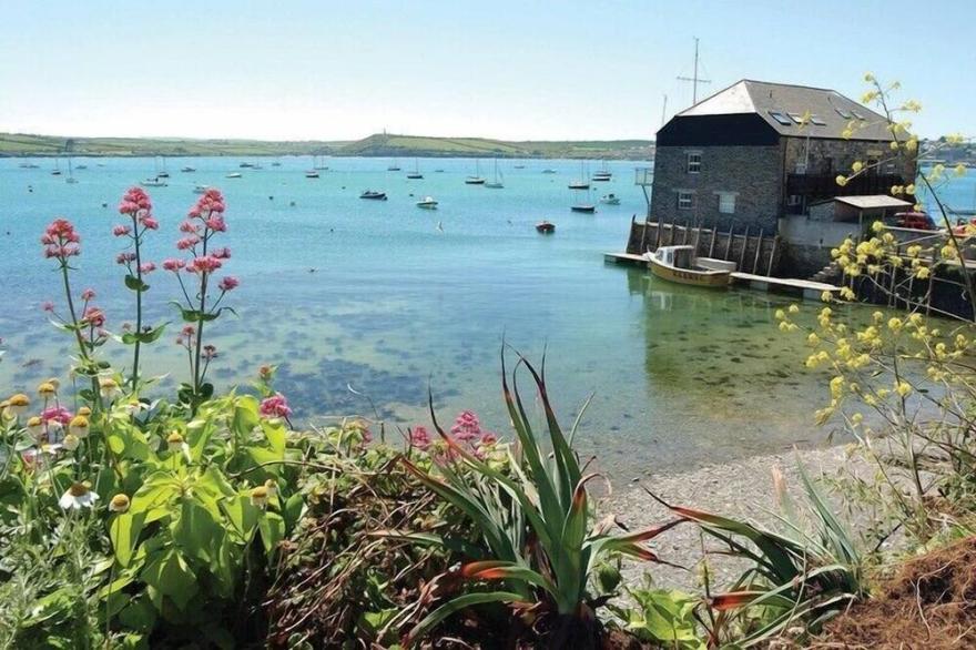 SLIPWAY 7, family friendly in Rock
