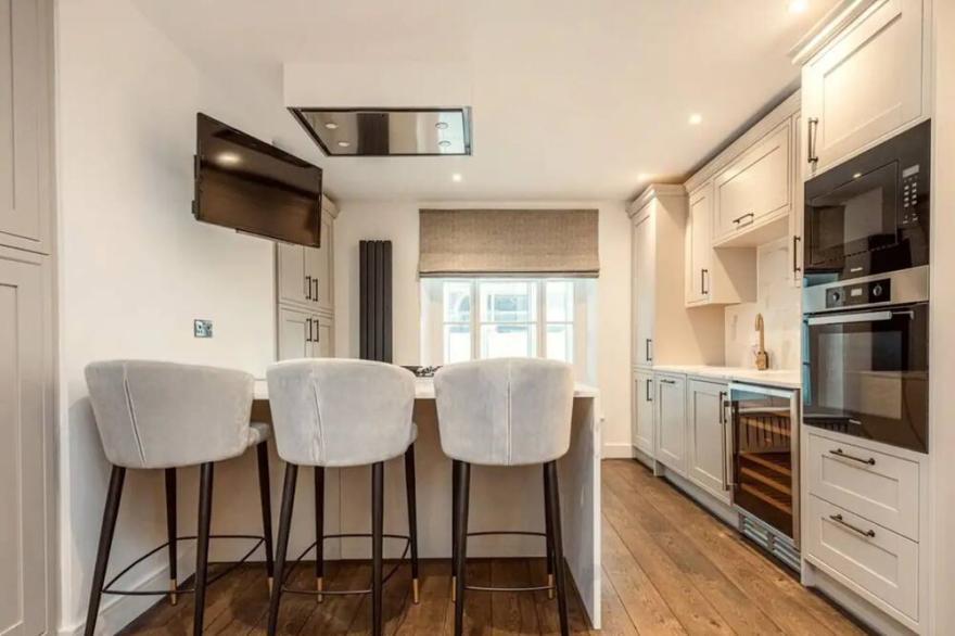 Luxurious & Central 3BD House - Chelsea