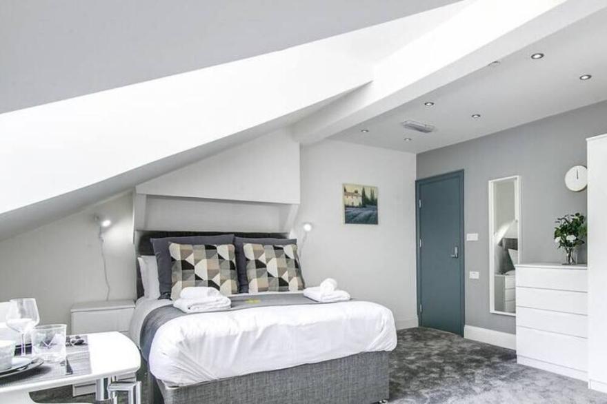 SCA-Stunning Edgbaston Studio 8