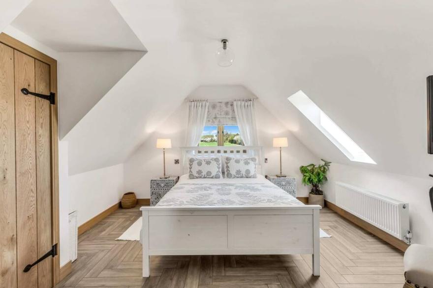 Pear Tree Loft Summar