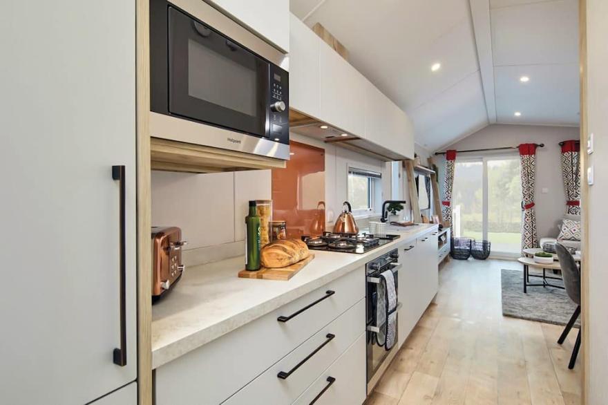 2 bedroom accommodation in Nr New Quay, Cardiganshire