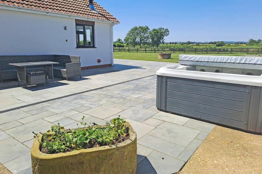 3 bedroom accommodation in Helsey