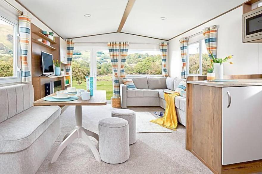 2 bedroom accommodation in Ceredigion