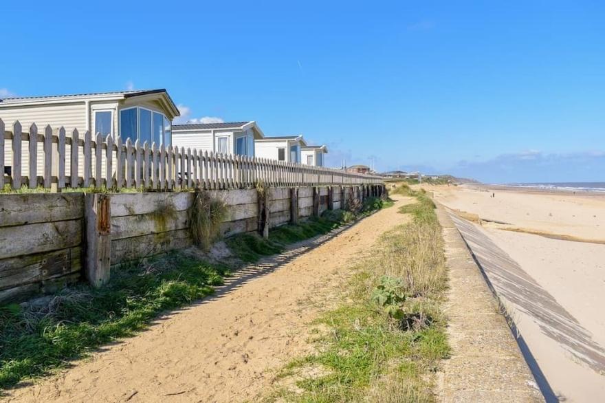 1 bedroom accommodation in Bacton
