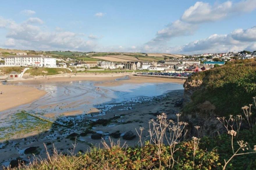 2 bedroom accommodation in Perranporth
