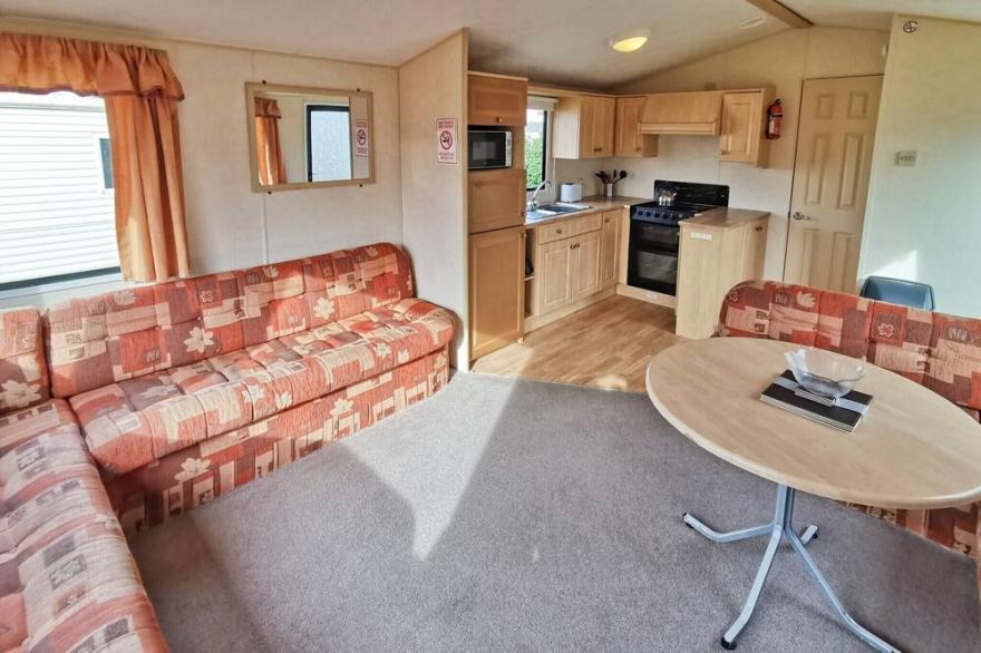 2 bedroom accommodation in Perranporth