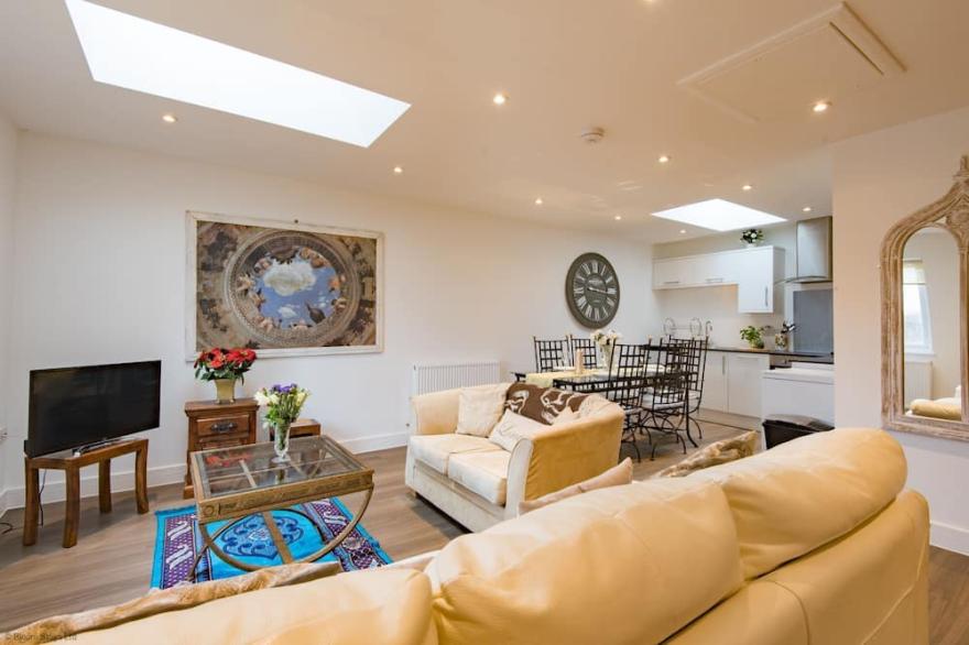 Cavallo Barn -  a holiday let that sleeps 6 guests  in 2 bedrooms