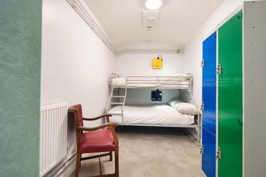 Y Clinc @ Ty Hedd -  police station stay for 28