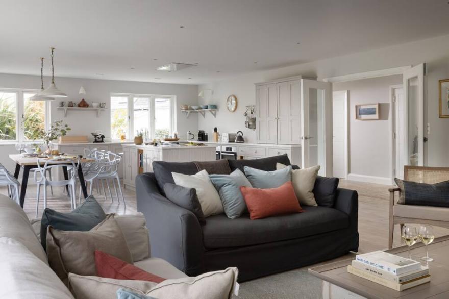 Treglyn - Constantine -  a house that sleeps 10 guests  in 4 bedrooms